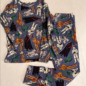GAP Star Wars Pajama Set Vibrant  Print